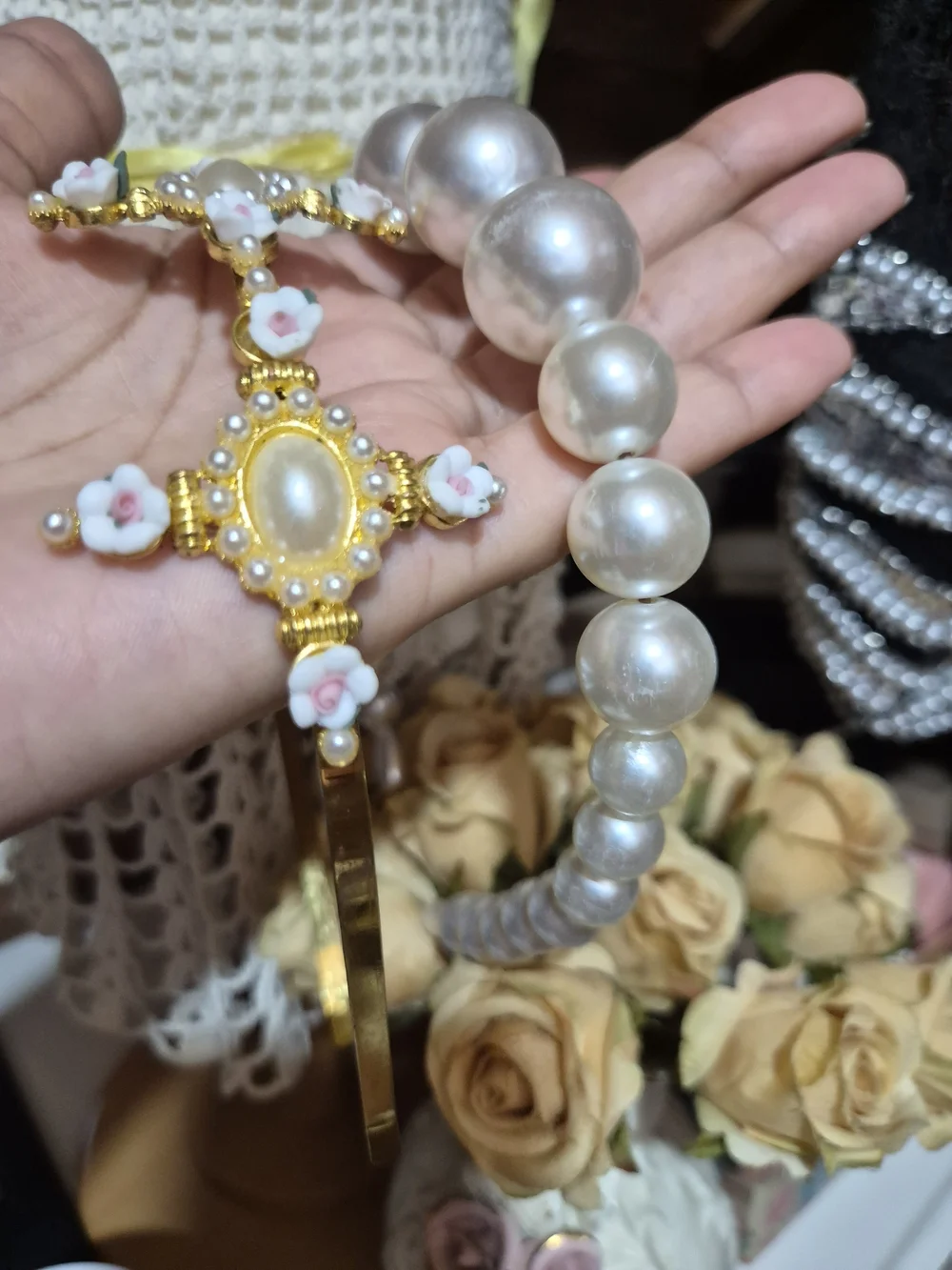 Glam Girl Fashion Gold & White Pearl Flower Headband